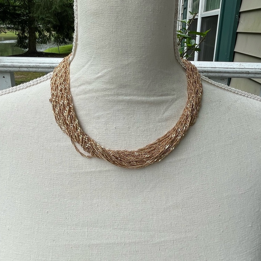 DEPARTMENT STORE NECKLACE CLOVER